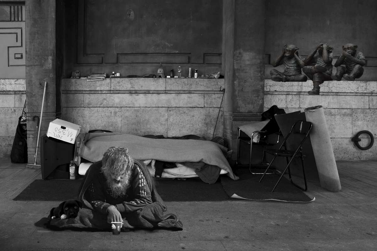 homeless-man-2653445-1200 bezdomovec